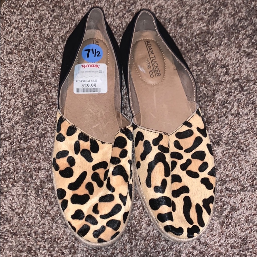 Brand new cute cheetah slip ons